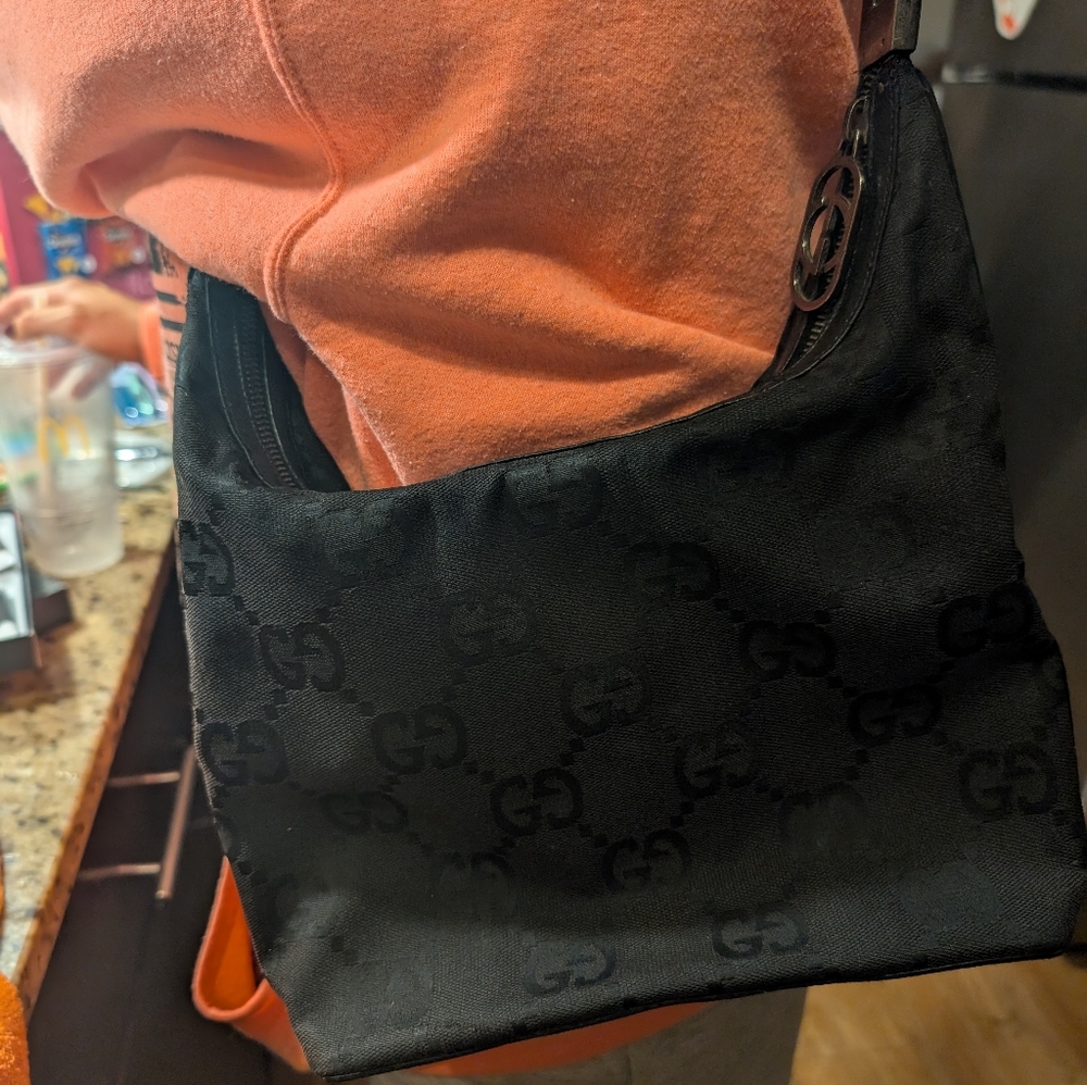 Gucci Black Women's Shoulder Bag  Authentic . Fabric  And Leather Silver Accents - Picture 12 of 12
